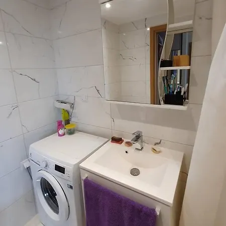 Bright 3-room In Mustamaee Lägenhet *